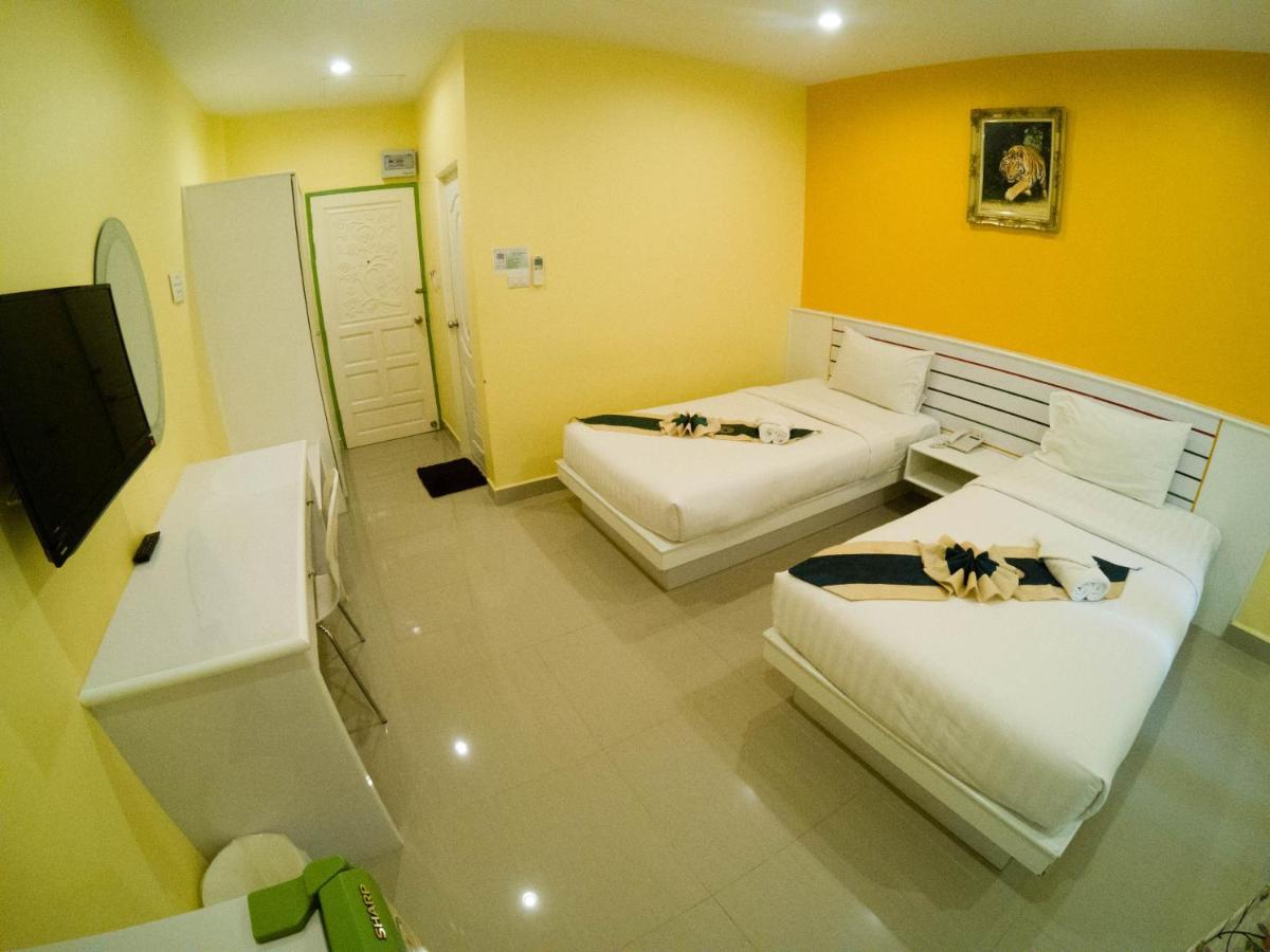Holland Resort Phuket Exterior photo