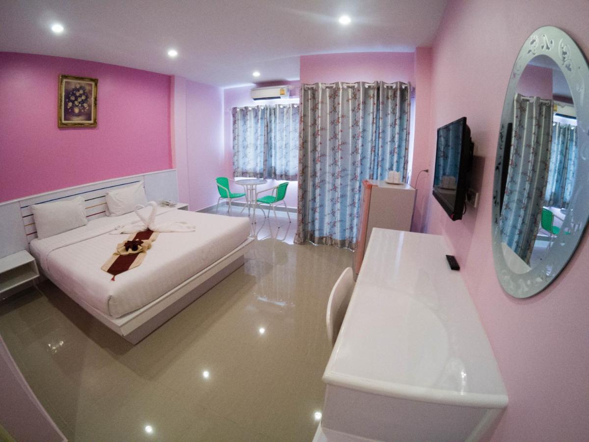 Holland Resort Phuket Exterior photo